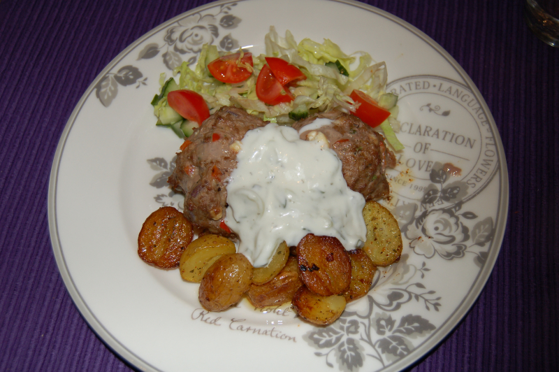 Fetaostbiffer med tzatziki