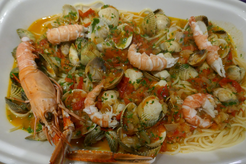 Pasta med hjerteskjell og kreps Pasta med hjerteskjell og kreps