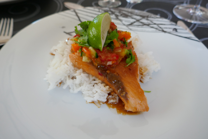 Ukesmeny for uke 37 Minas thailaks med en liten tvist