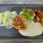 Gjeddekaker med potetknotter og fennikelsaus