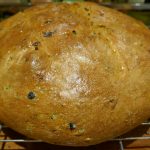 Olivenbrød med urter og soltørka tomater