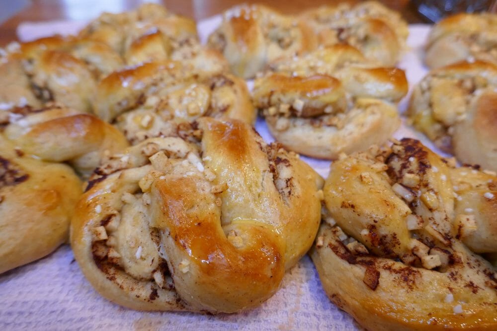 Kanelknuter med epler Kanelknuter med epler