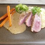 Andebryst med konjakk- og peppersaus