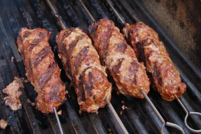 Kebab av lammedeig